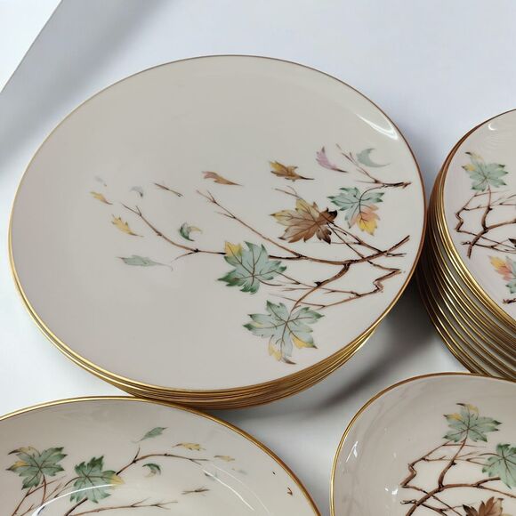 Lenox Westwind‎ X-407 (2) Oval Serving Bowl (12) Dinner Plates (12) Salad Plates - Picture 5 of 15